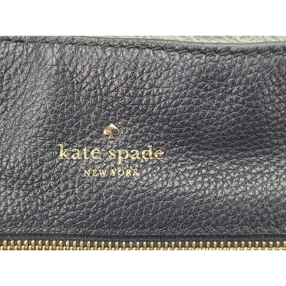 Kate Spade New York Pebbled Cow Leather Crossbody Purse with‎ Zipper Closure